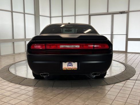Used 2011 Dodge Challenger RWD image 6