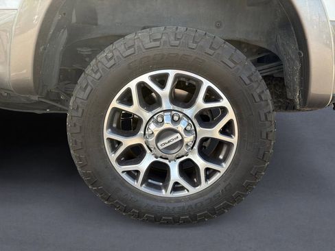 Used 2022 Ford F350 Lariat w/ Lariat Value Package AWD/4WD image 14