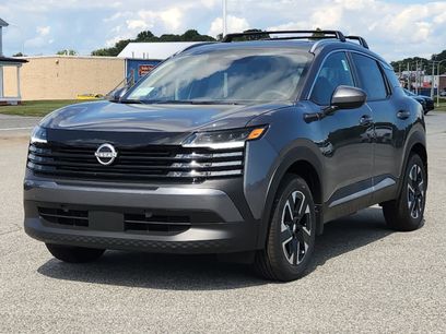 New 2025 Nissan Kicks SV w/ SV Premium Package