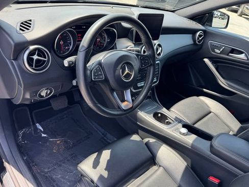 Used 2018 Mercedes-Benz CLA 250 image 11