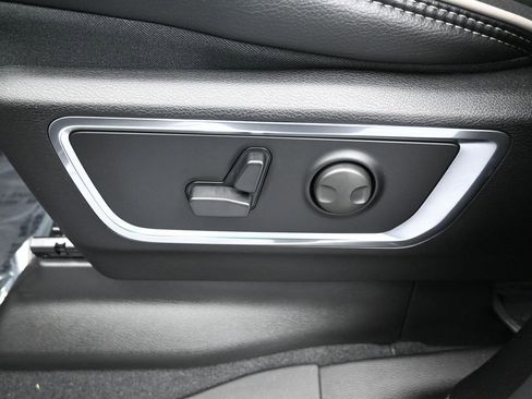 New 2025 RAM 1500 Laramie w/ Night Edition image 12