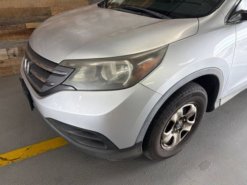 Used 2014 Honda CR-V LX image 3