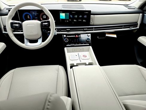 Certified 2026 Hyundai Santa Fe SEL FWD image 8