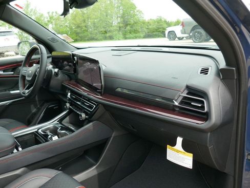 New 2026 Chevrolet Traverse RS AWD/4WD image 11
