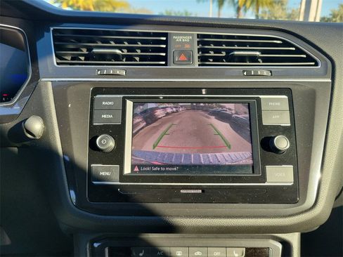 Used 2024 Volkswagen Tiguan S image 23