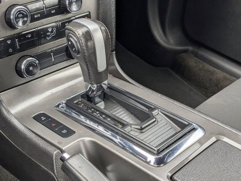 Used 2014 Ford Mustang Convertible RWD image 21
