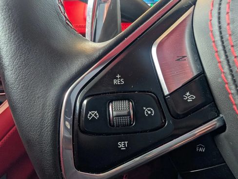 Used 2024 Chevrolet Corvette Stingray Premium Cpe w/ Battery Protection Package RWD image 24