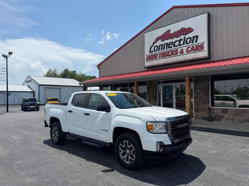Used 2021 GMC Canyon AT4 w/ Driver Alert Package AWD/4WD image 2