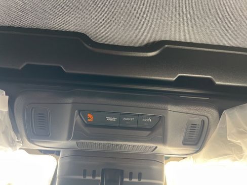 New 2026 Jeep Gladiator Sport image 32