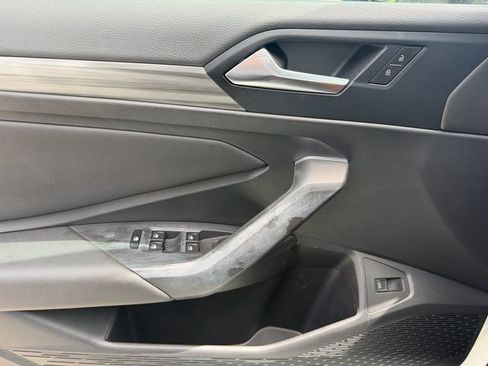 Used 2019 Volkswagen Jetta SEL w/ Cold Weather Package FWD image 30