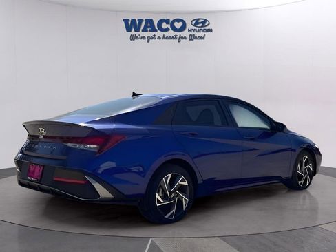 Used 2025 Hyundai Elantra Sport image 10