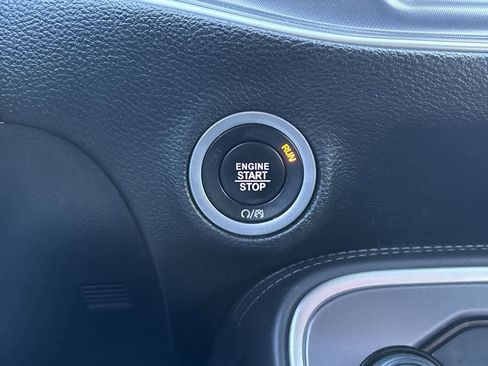 Used 2019 Dodge Challenger SXT w/ Plus Package image 21