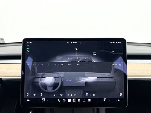 Used 2022 Tesla Model Y Long Range AWD/4WD image 26