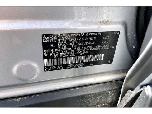 Used 2021 Toyota RAV4 LE AWD/4WD image 34