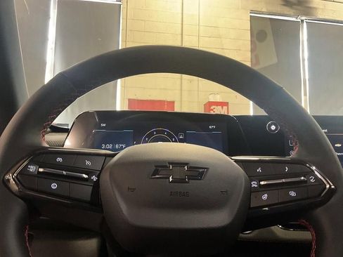 New 2026 Chevrolet Equinox RS AWD/4WD image 24