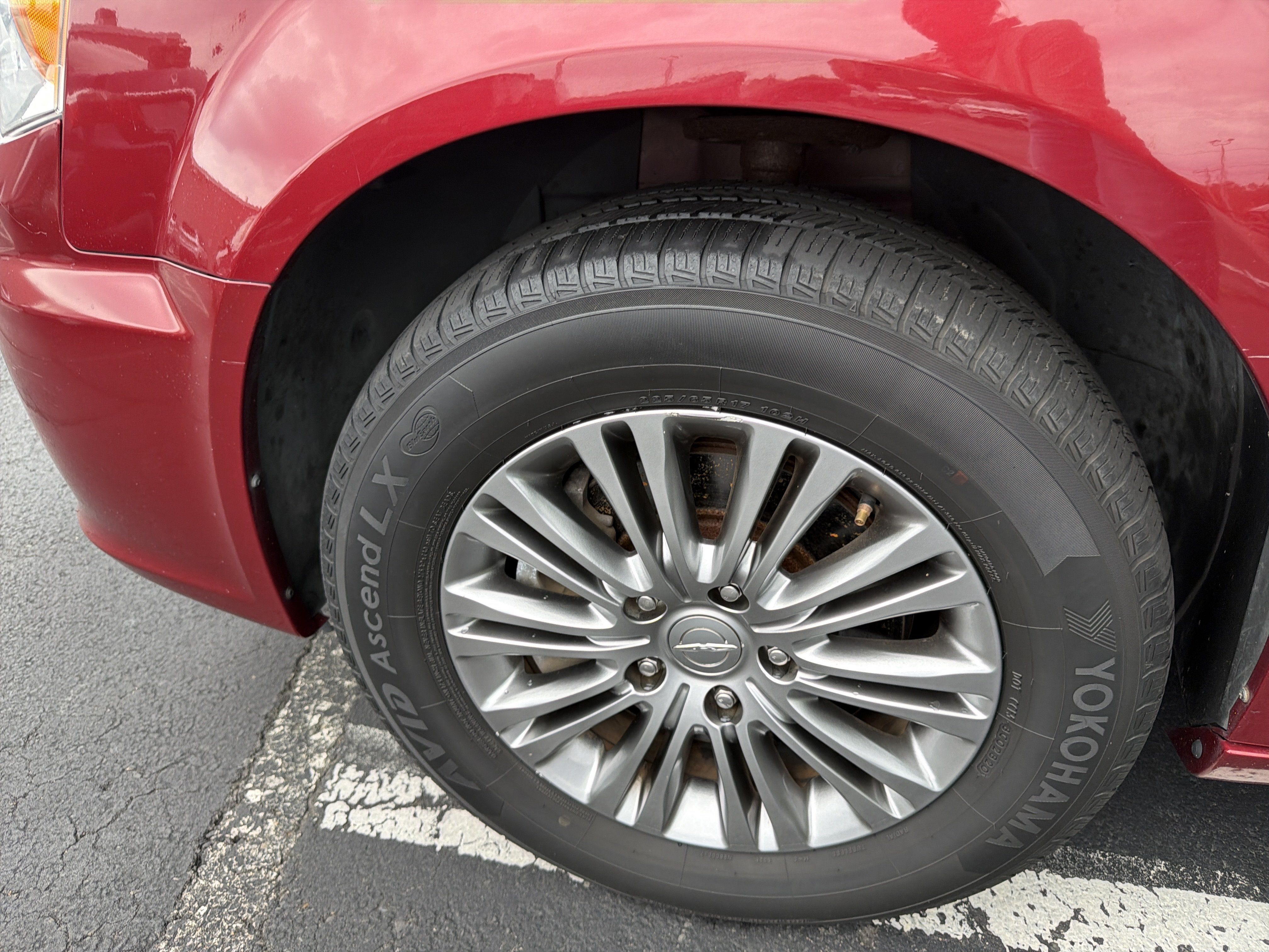 Used 2014 Chrysler Town & Country Touring-L w/ Driver Convenience Group FWD image 27