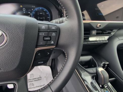 Certified 2025 Toyota Crown Signia AWD/4WD image 26