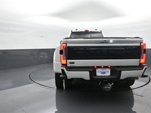 Certified 2025 Ford F450 Platinum image 6