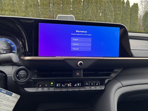 New 2026 Toyota Crown Platinum image 24