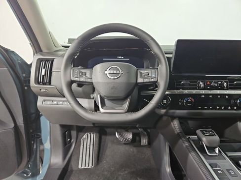 New 2026 Nissan Pathfinder Platinum image 14