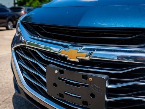 Used 2021 Chevrolet Malibu LT FWD image 13