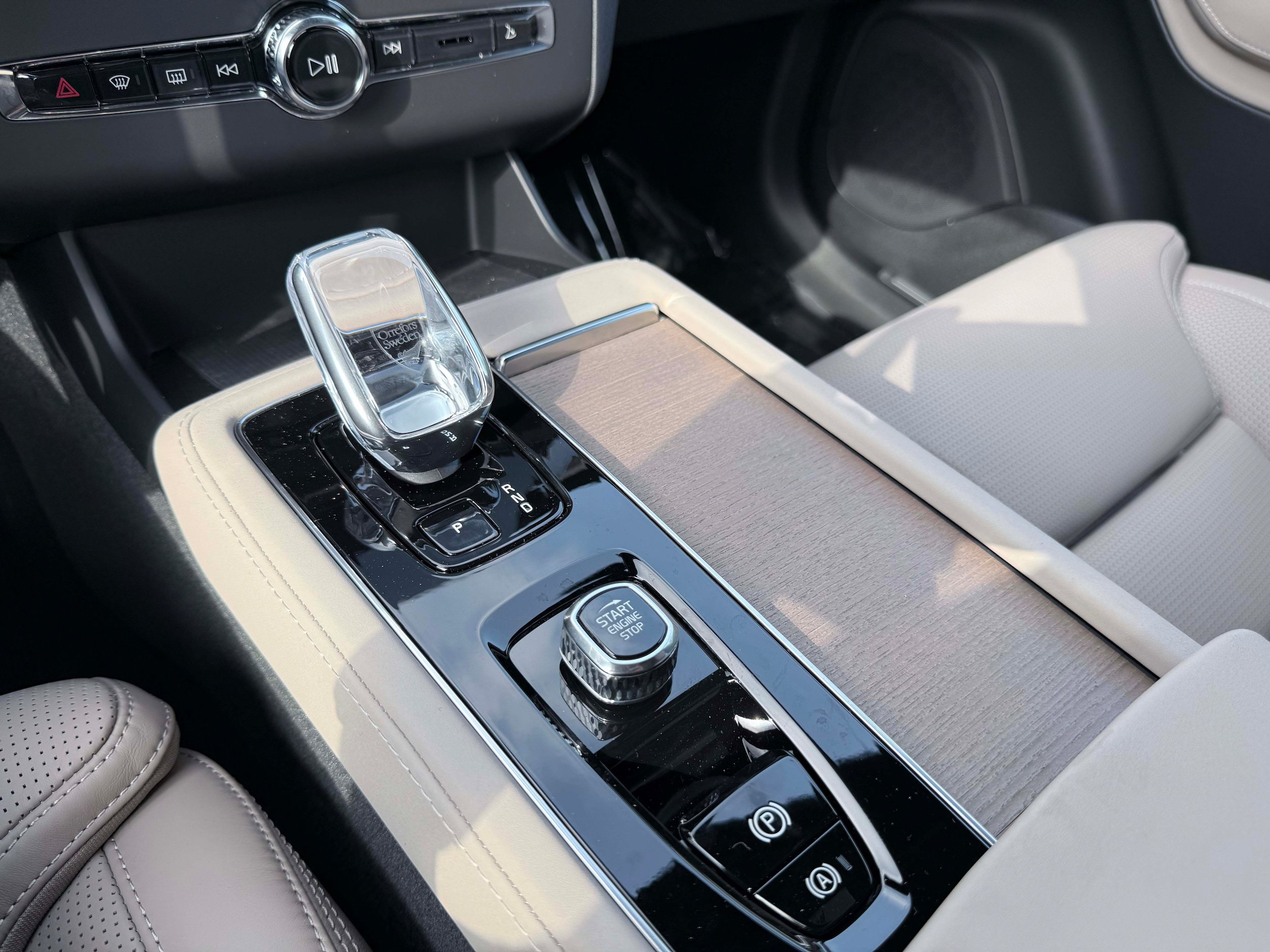 New 2026 Volvo XC90 T8 Ultra w/ Protection Package Premier AWD/4WD image 25