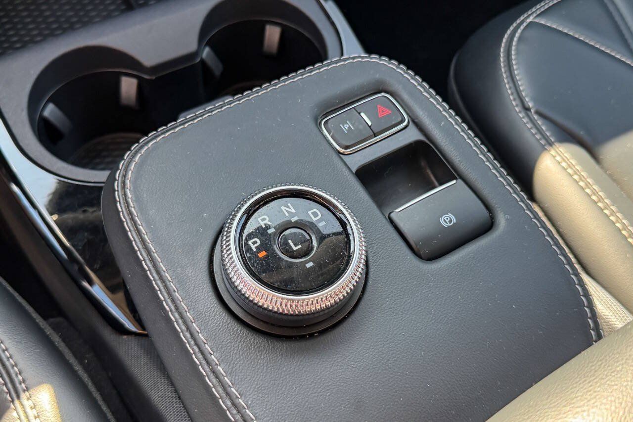 Used 2022 Ford Mustang Mach-E Select AWD/4WD image 31