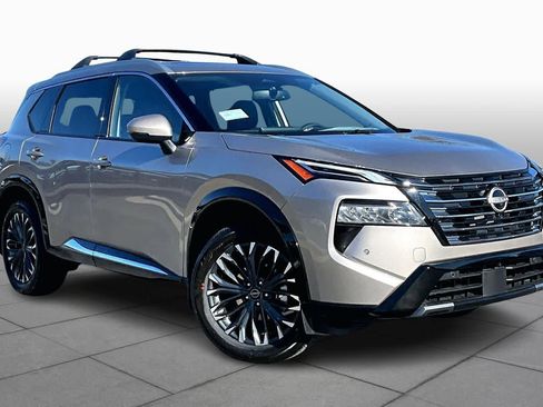 New 2026 Nissan Rogue Platinum image 2