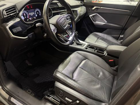 Used 2021 Audi Q3 2.0T Premium w/ Convenience Package image 3