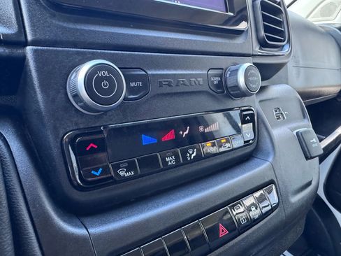 Used 2023 RAM ProMaster 2500 image 28