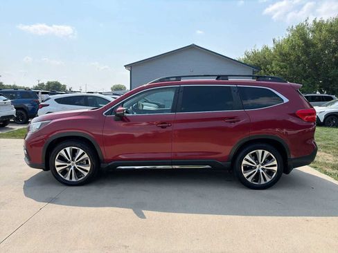 Used 2019 Subaru Ascent Limited w/ Popular Package #2 AWD/4WD image 3
