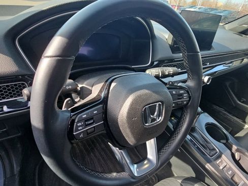 Used 2023 Honda Civic Sport Touring image 5