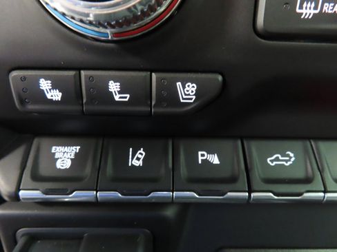 Used 2023 GMC Sierra 2500 AT4 w/ AT4 Premium Plus Package image 75