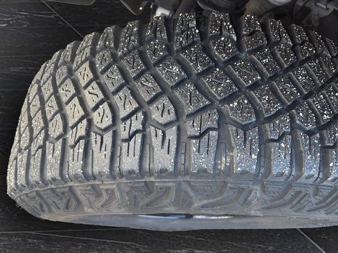 Used 2022 Ford Bronco Black Diamond image 35