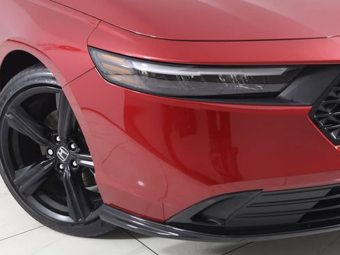 Used 2025 Honda Accord Sport image 17