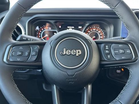 New 2026 Jeep Gladiator Sport AWD/4WD image 21