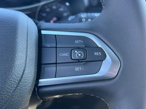 New 2026 Jeep Compass Latitude image 30