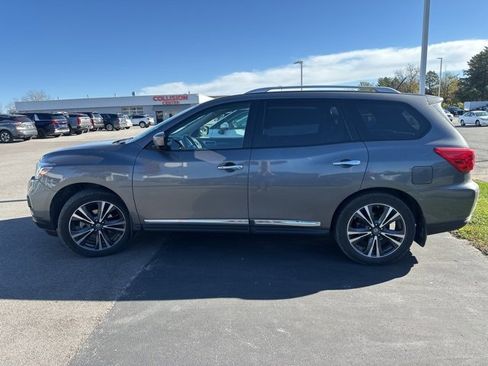 Used 2017 Nissan Pathfinder Platinum w/ Family Entertainment Package image 1