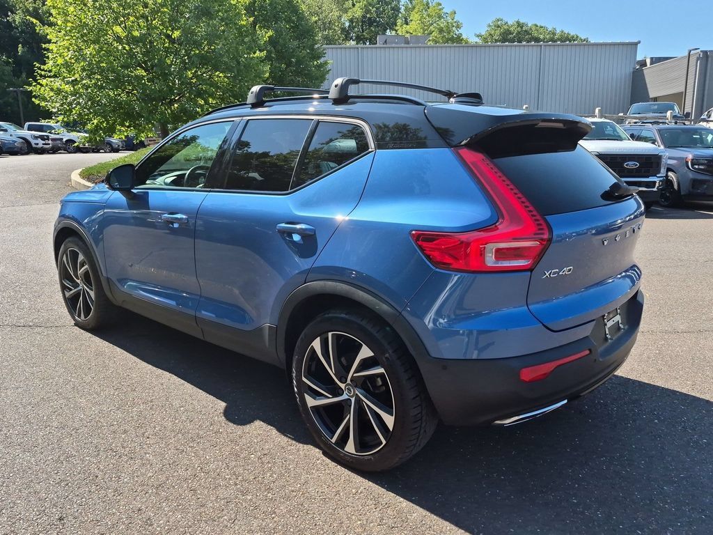 Used 2020 Volvo XC40 T5 R-Design w/ Protection Package Premier AWD/4WD image 7