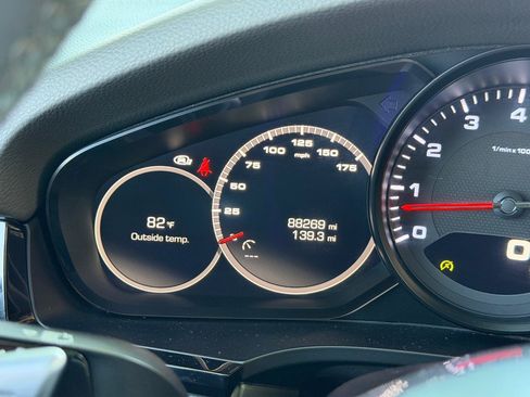 Used 2019 Porsche Cayenne AWD/4WD image 27