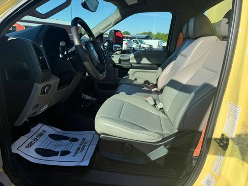 Used 2019 Ford F550 2WD Regular Cab Super Duty image 7