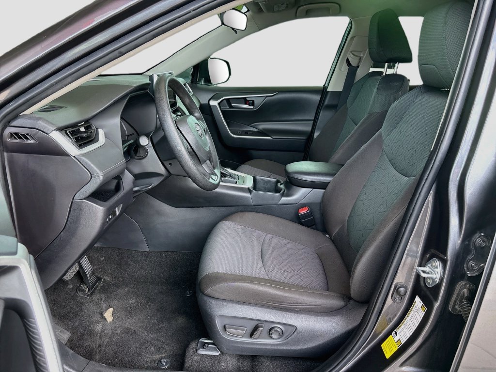 Certified 2025 Toyota RAV4 XLE FWD image 18