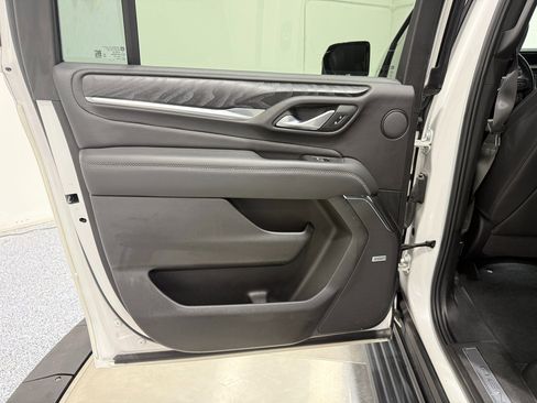 Used 2022 GMC Yukon XL Denali image 45