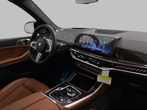 New 2026 BMW X5 M60i image 21