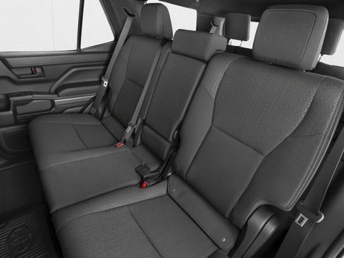 New 2026 Toyota 4Runner 2WD image 9