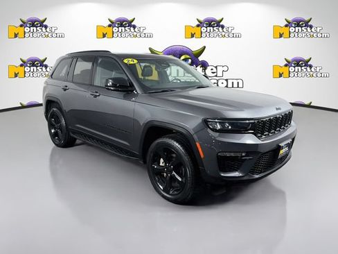 Used 2024 Jeep Grand Cherokee Limited w/ Luxury Tech Group II AWD/4WD image 3
