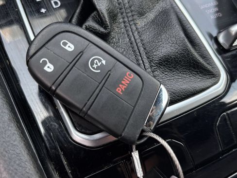 Used 2025 Jeep Compass Limited AWD/4WD image 26