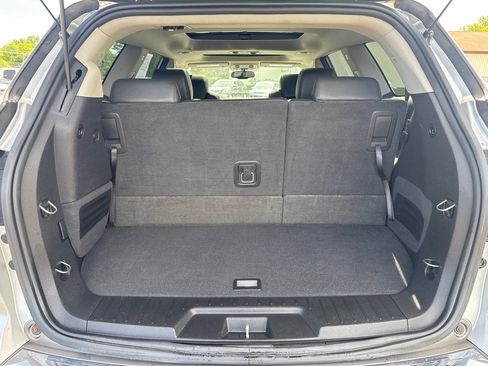 Used 2012 Buick Enclave Leather AWD/4WD image 16