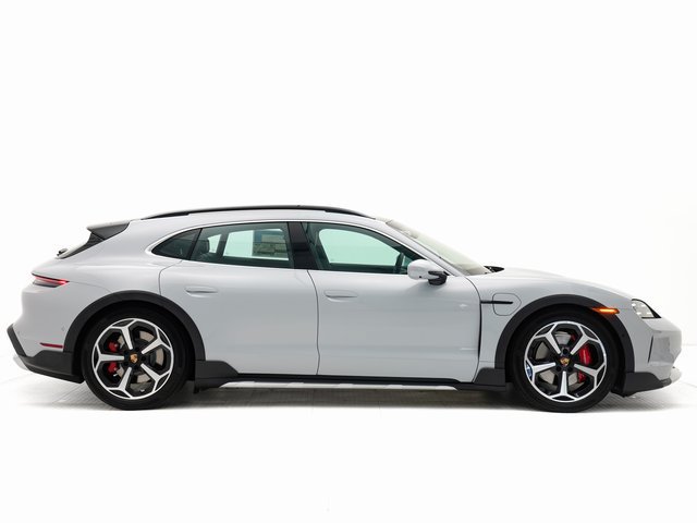 Used 2025 Porsche Taycan 4S AWD/4WD image 31