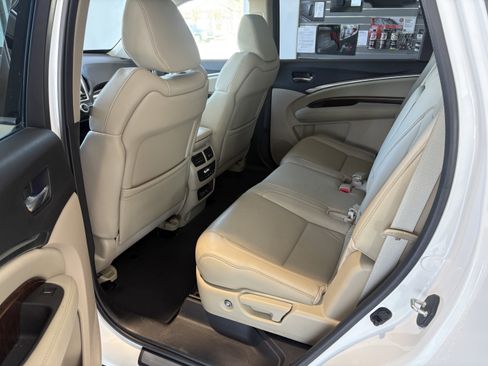 Used 2018 Acura MDX SH-AWD image 17